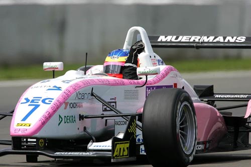 Récardo Bruins winnaar race 1
